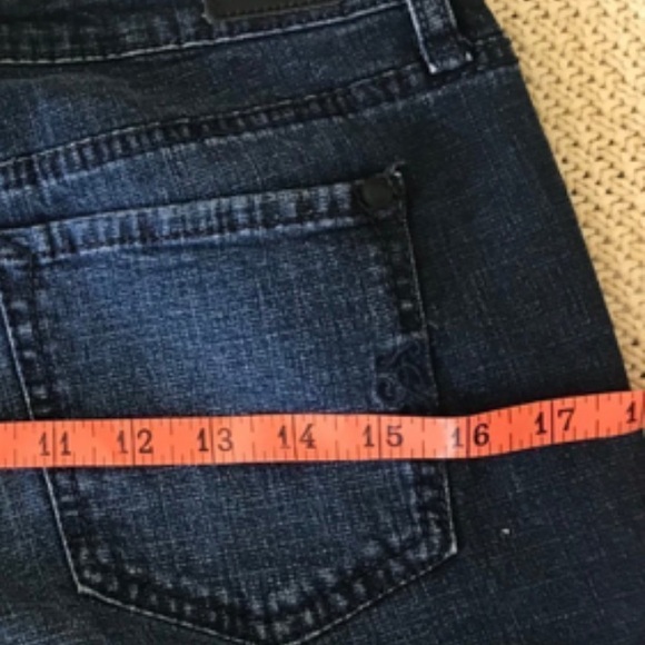 Jessica Simpson Blue Flare Jeans with Classic Indigo Shade NWOT. - Picture 13 of 15